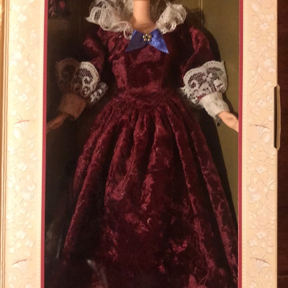 ✨ NRFB Vintage Hallmark Special Edition ~ Sentimental Valentine Barbie ✨ - Picture 5 of 11
